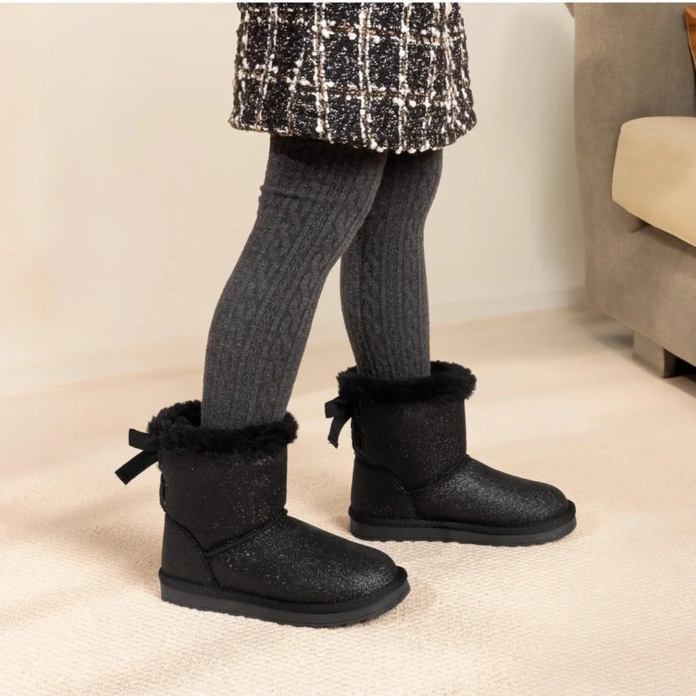 WEESTEP Kids Black Glitter Fur trim snow boots size 1